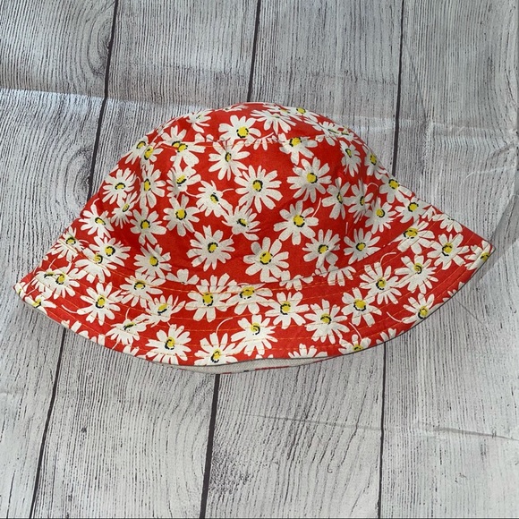 Daisy Bucket Hat red with white flowers - Picture 1 of 7